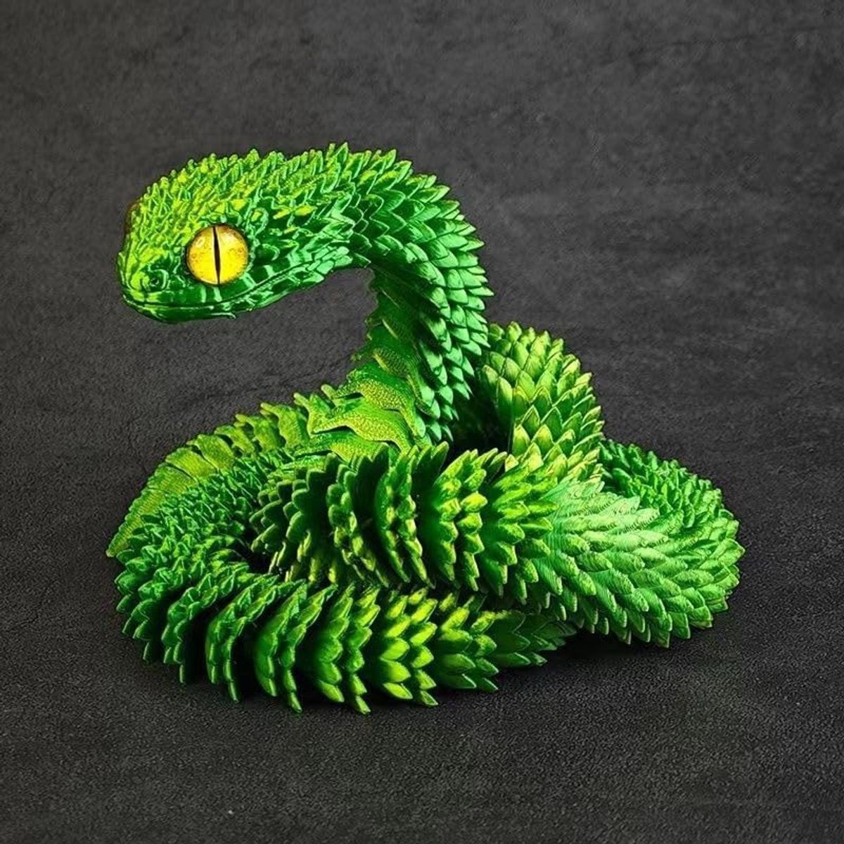 Casalora 3D Geprint Speelgoed - Beweegbaar Slangenfiguur - 30 cm - Fidgetspeeltje voor Thuiskantoren en Decoratie voor Bureaus - Groen