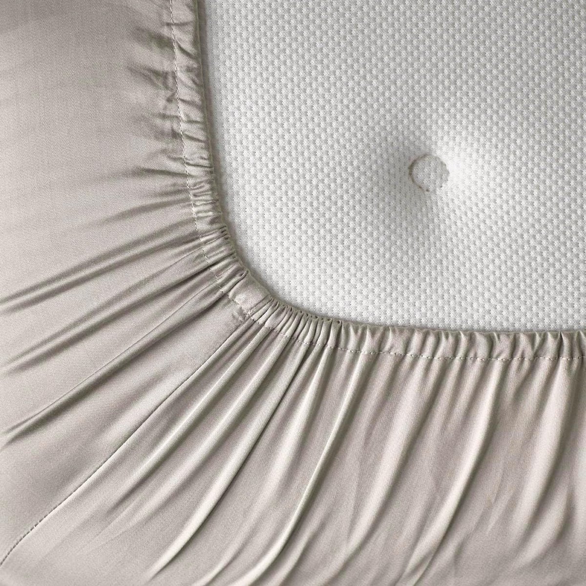 Hoeslaken 160 x 200 x 30 cm - 100% TENCEL™ Lyocell satijn - Antiallergisch & hypoallergeen - Temperatuurregulerend - SnelShoppen