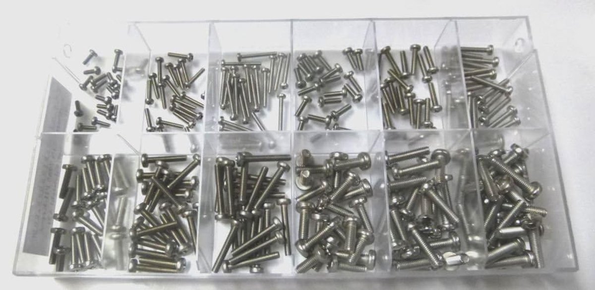 Assortimentsdoos met 240 stuks kleine lenskopschroeven volgens DIN 7985 roestvrij staal A2 (M2, M2,5, M3 en M4), PH-kruiskop, lenskop. Mini schroeven assortiment incl. gelabelde doos