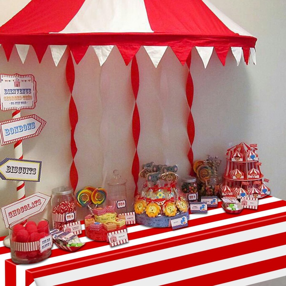 Tafelkleden 220 x 130 cm - Rode en Witte Strepen - Plastic Wegwerp - Perfect voor Feesten - SnelShoppen