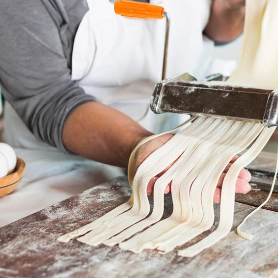 Handgreep voor pastamachine, verwisselbare metalen crank, accessoires voor zelfgemaakte pasta, universele compatibiliteit met pastamollen (oranje) — afbeelding 4