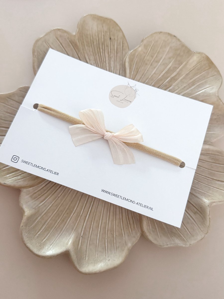 Haarband Silk Bow - Crème - Haarbandjes voor Baby & Newborn - Haaraccessoires voor Meisjes & Kinderen