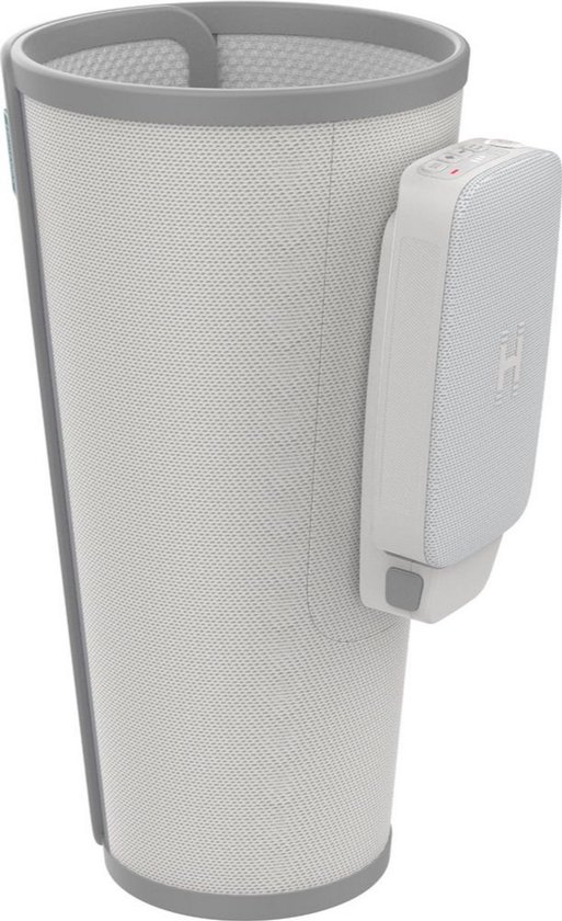 Close-up van een witte compressiebandage voor de kuit met een grijze rand en een witte modulare controller.