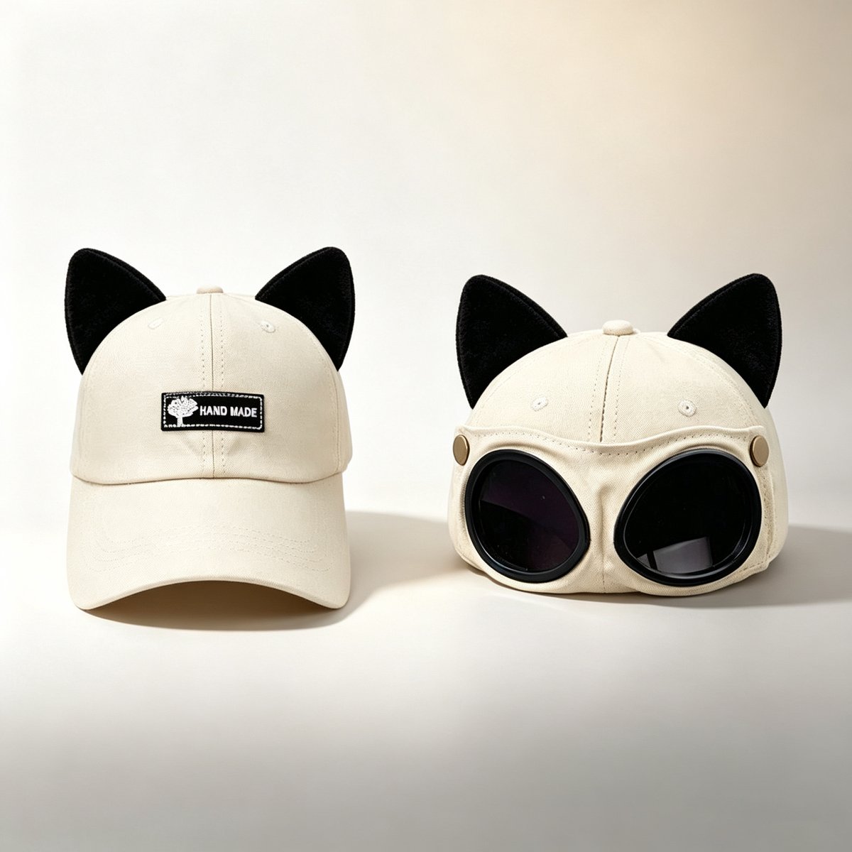 Off-white baseballpet/flyerpet met zonnebril en kattenoortjes maat 2-8 jaar geschikt voor een hoofdomtrek van 48-53 cm