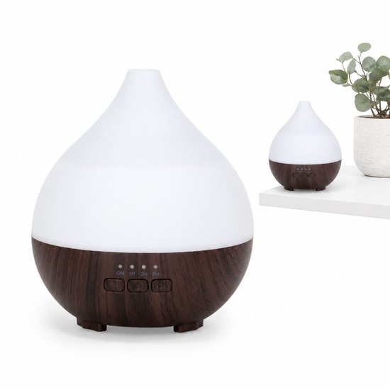 Donkerbruine aroma diffuser met witte, bolvormige kap. De diffuser heeft 4 indicatorlampjes en knoppen aan de voorkant. Een kleinere diffuser staat ernaast.