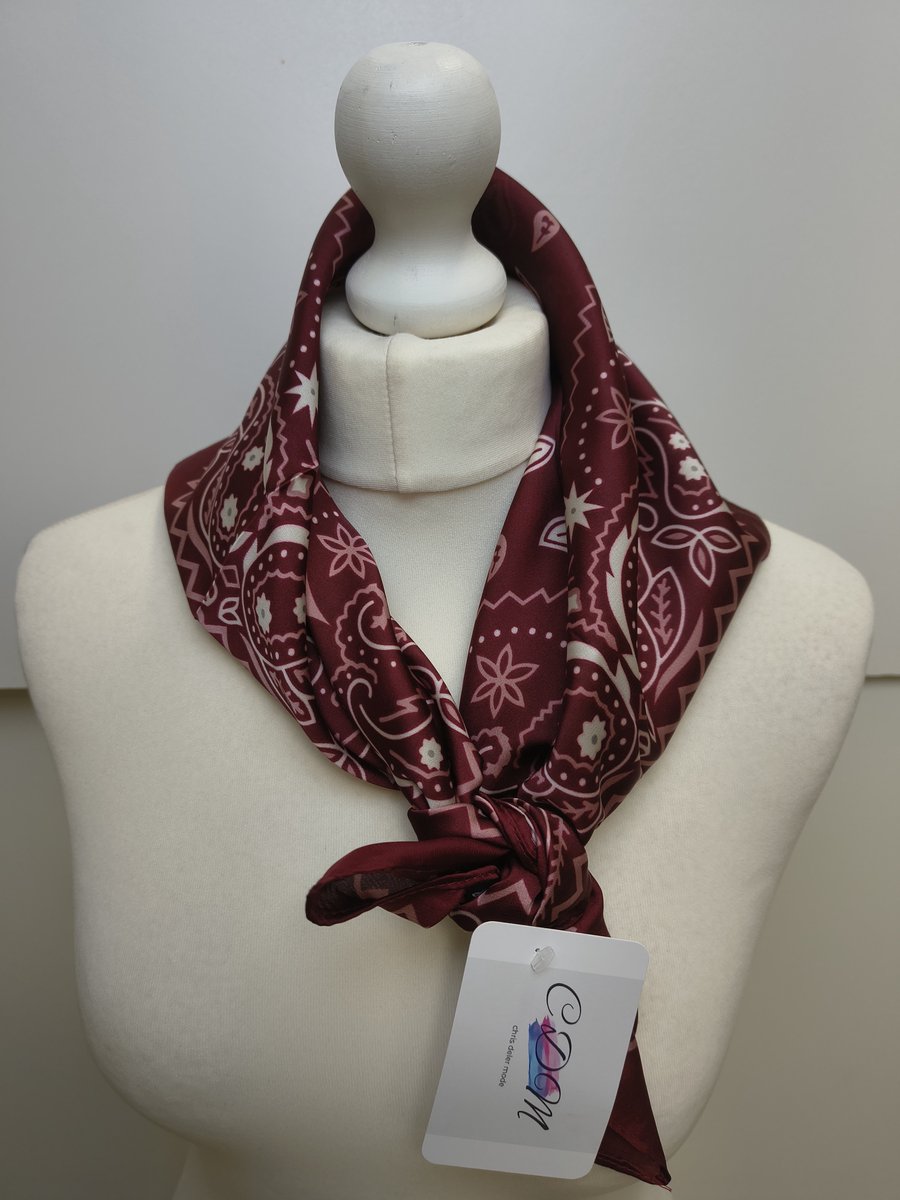 Vierkante dames sjaal Seba-paisleymotief-bordeaux rood wit druif grijs-neksjaal-halssjaal-70x70