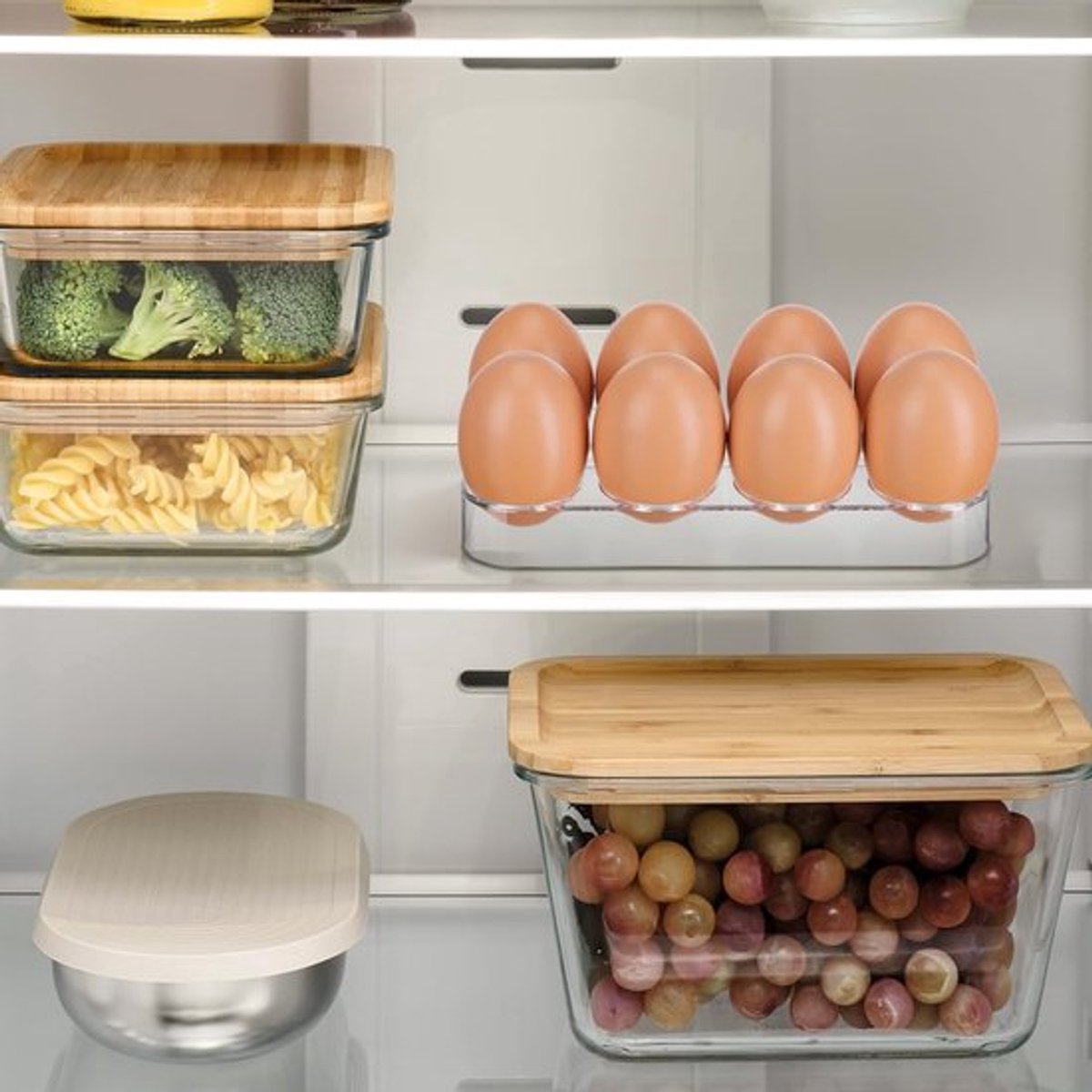 Praktische Eiershouder voor de Koelkast, Compacte Eierenopslagbox voor Thuis, 8 Stuks, Diverse Kleuren, Ideaal voor Versheid en Organisatie