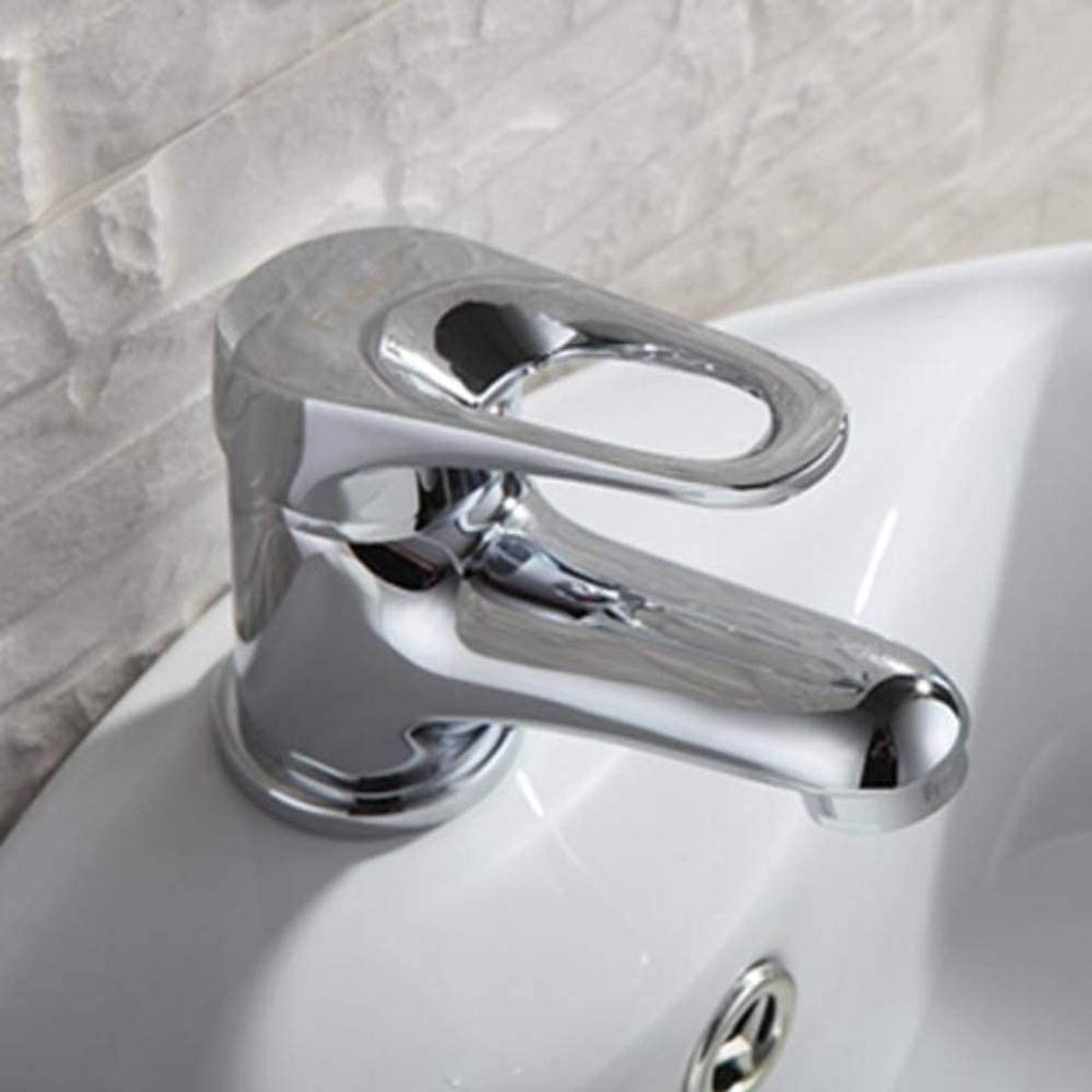 Mini Badkamer Mengkraan - Elegante Chrome Afwerking