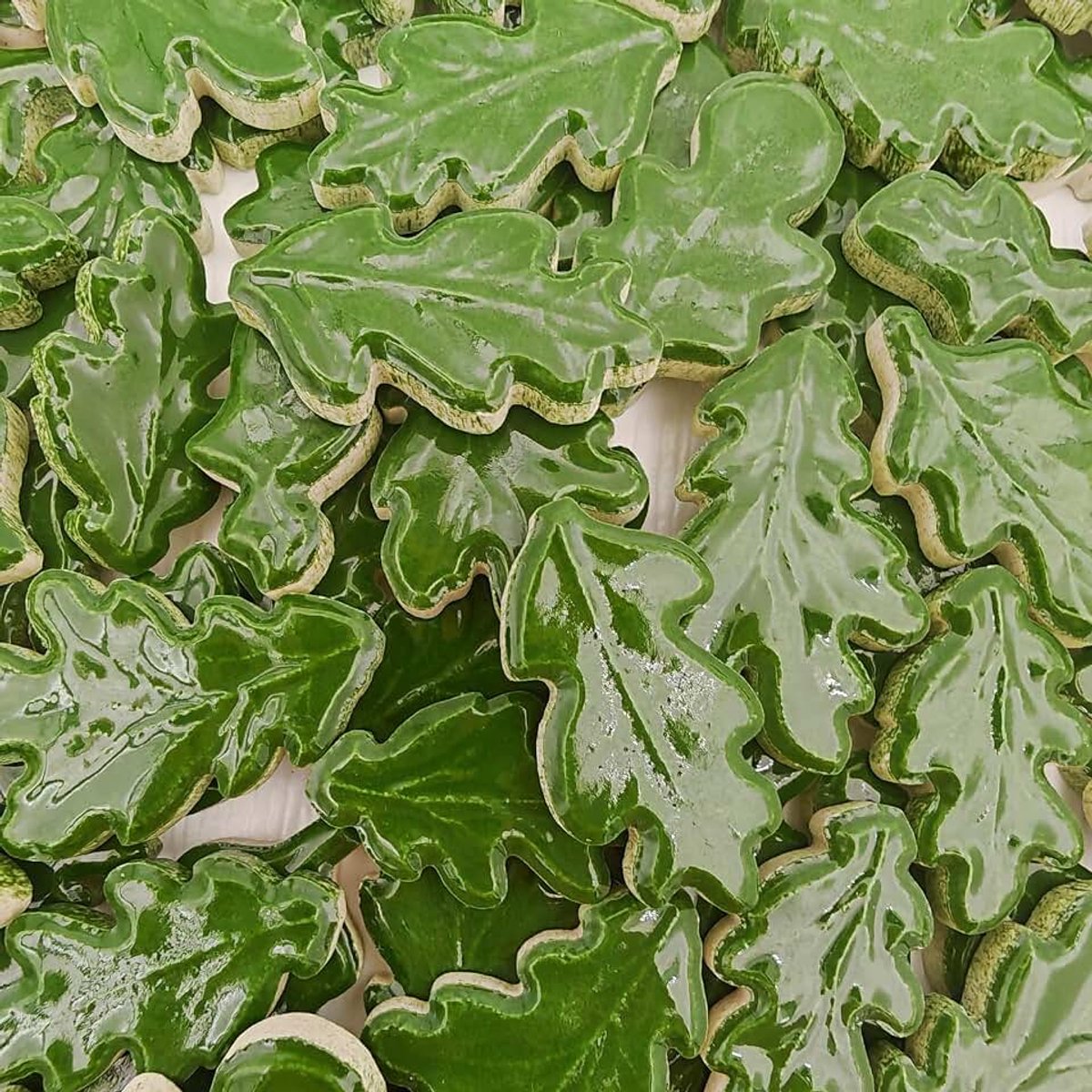 Mozaïektegels, 500 g / 1,1 lb Keramische Mozaïekstukken voor Huisdecoratie of DIY-ambachten, Mozaïekpuzzel of Mozaïekvervaardigingsbenodigdheden. (Donkergroen)