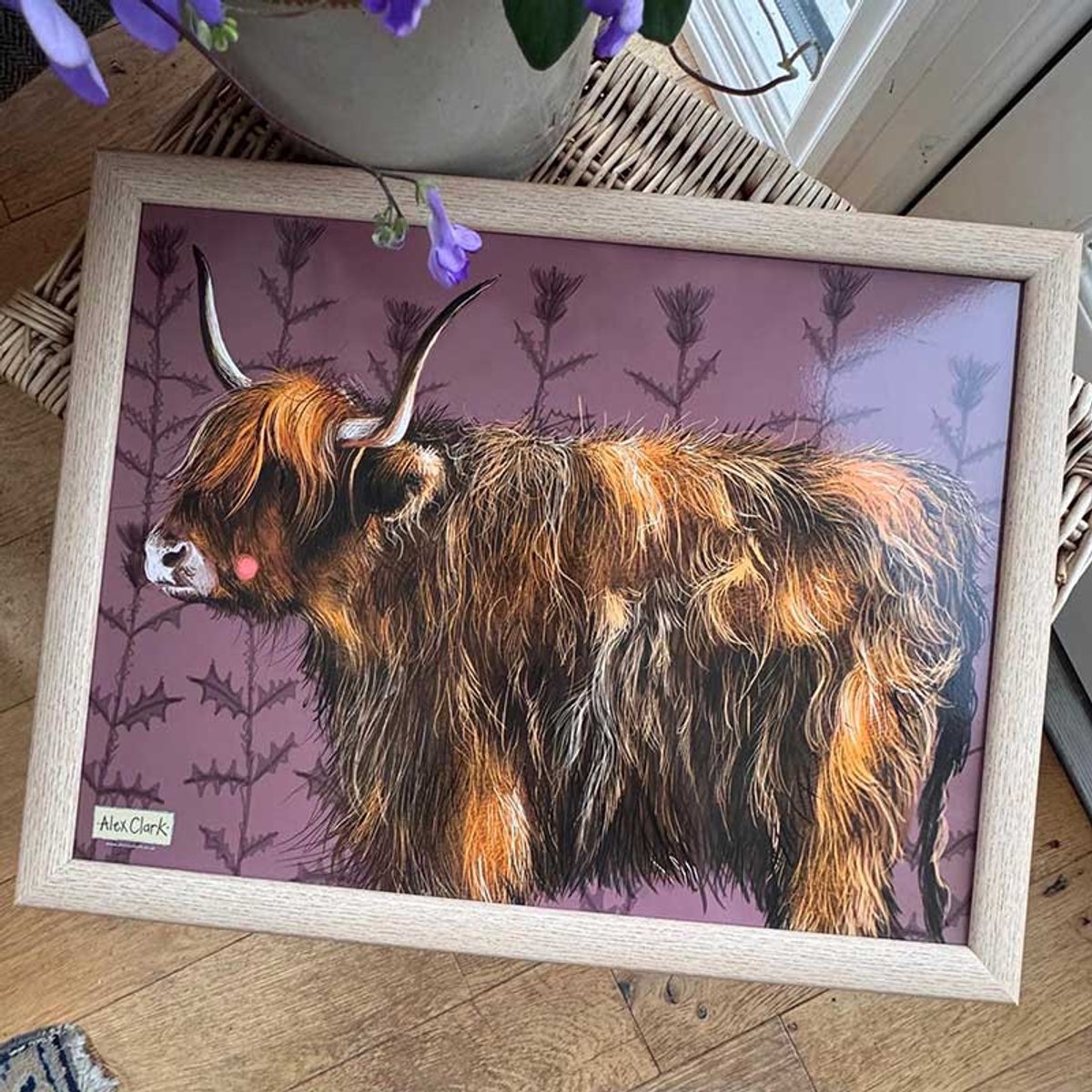 Alex Clark Schootkussen Hooglander ~Highland Cow Lap Tray'