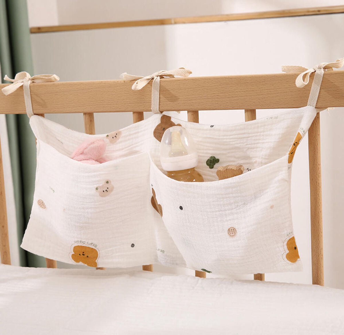 Baby Boxzak Organiser - Boxopbergzak - 20x39 cm - Box organizer - Katoen - Luiertas - Commode - Kinderwagen Organizer - Opbergzak, Speelgoedzak - Boxopbergtas - Buggy tas Organizer - Boxopberger - voor Box, Ledikant & Peuterbed - Wit Beer