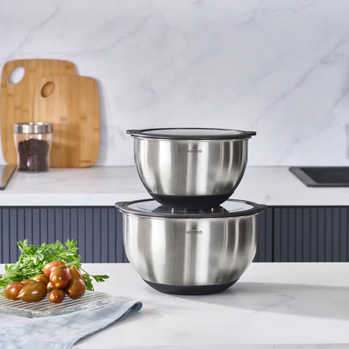 Karaca Mixmaster 2-Delige Meng- & Bewaarset – 4,5L & 2,5L – 304 RVS – Met Deksel – Vaatwasserbestendig