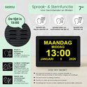 7-inch digitale klok met spraakfunctie: maandag middag 13:00, 5 januari 2026. Spreekt tijd, dag en alarmen. Ideaal voor slechtzienden en blinden.