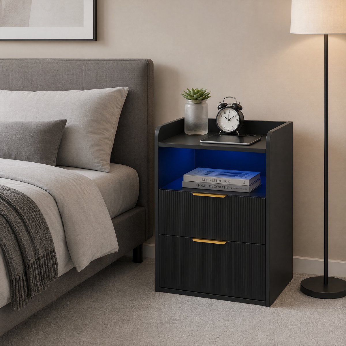 Nachtkastje Zwart met 3 Opbergvakken, RGB LED Verlichting, EU Stopcontact en USB Laadstation