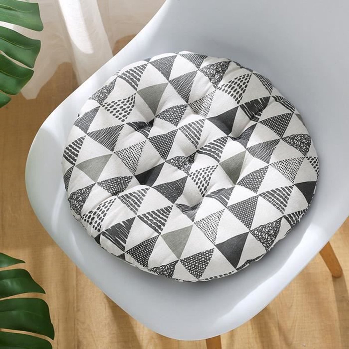 Een set van 4 stoelkussens, verdikte ronde zitkussens, gewatteerde ronde zitkussens, T-vormige zitkussens, 40x40 cm.