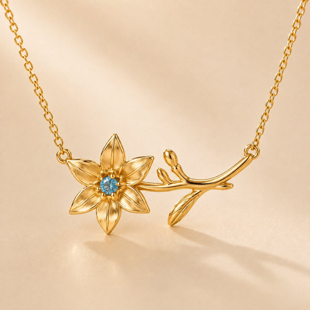 Maevi® Ketting met Geboortebloem & Geboortesteen - Kleur: Goud - Maand: Maart - Roestvrijstaal / RVS / Stainless Steel - Hoge Kwaliteit - Verkleurt niet - Incl. Luxe Verpakking - Cadeau Dames / Moeder / Mama - Kraamcadeau / Geboortecadeau