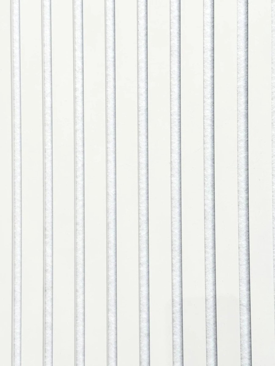 Akoestische Wandpanelen Wit Lattenwand Met Vilt 260x60 – Akoestische Lattenwand – Houten Wandbekleding – Akoestisch Wandpaneel – Geluidsabsorberende Wandpanelen
