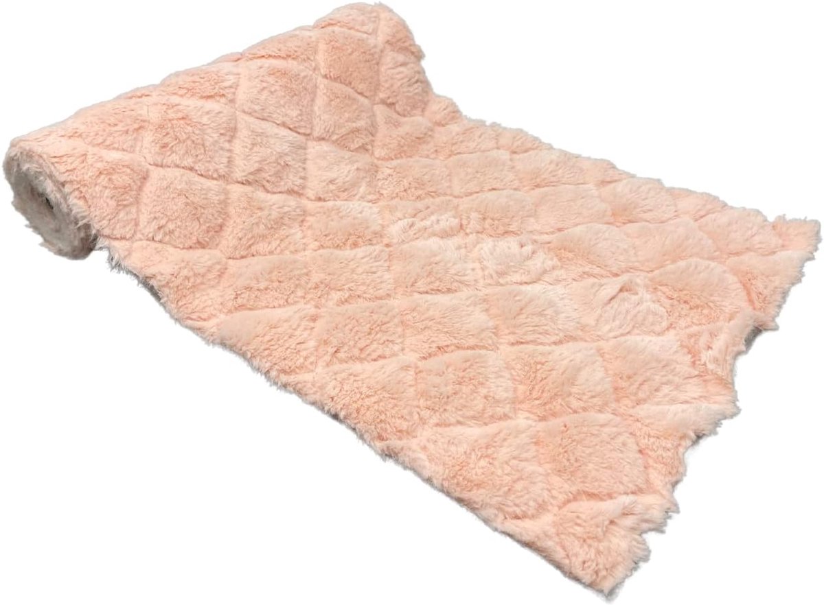 Table Runner Fur Band Quilted Pattern Check Quilted Faux Fur Ribbon Fur for Decoration Sewing Crafts 28 x 200 cm (Pink) - ShopVlot