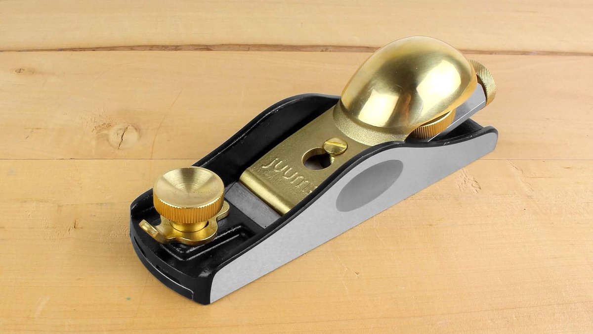 Flat angle single-hand planer iron 1-3/8 inch = 35 mm with stitch adjustment JUUMA - ShopVlot