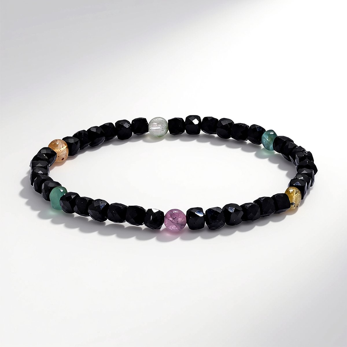 Cavill - Toermalijn Armband - Braziliaanse Zwarte & Kleurrijke Toermalijn - 33,5 Karaat - Gefacetteerde Kralen - Stijlvolle Rekbare Sieraden