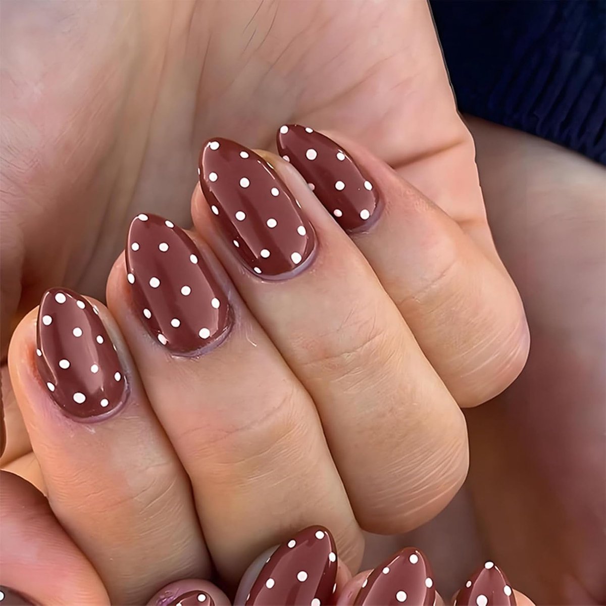 Press On Nails Almond - 24 Stuks Wit Franse Strik - Korte Amandel Acryl Nagels - Elegante Manicure - ShopVlot