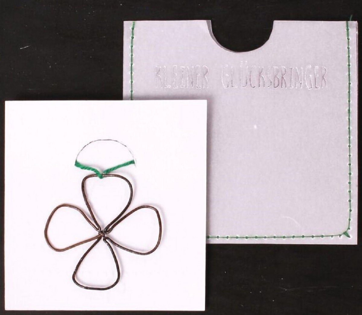 Kleine geluksbrenger klavertje - 6,5 x 6,5 cm - vrolijke decoratie - verspreid geluk - ShopVlot