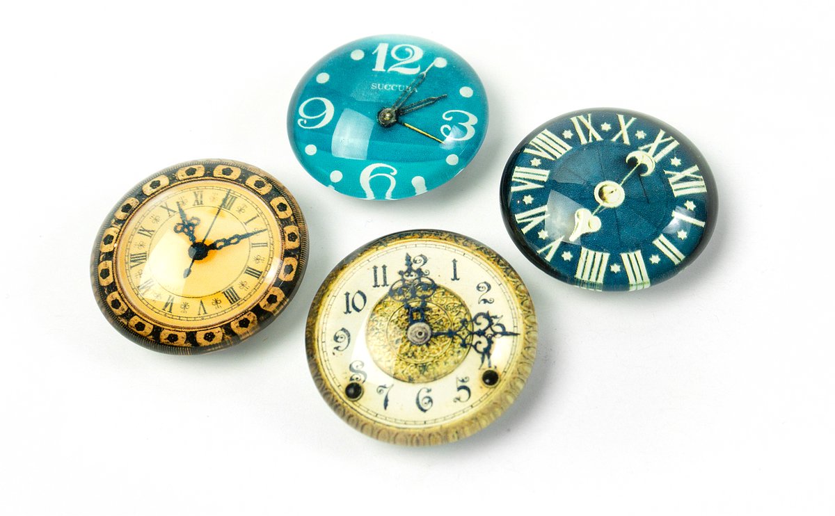 Magnet Eye - Clock - set of 4 assorted