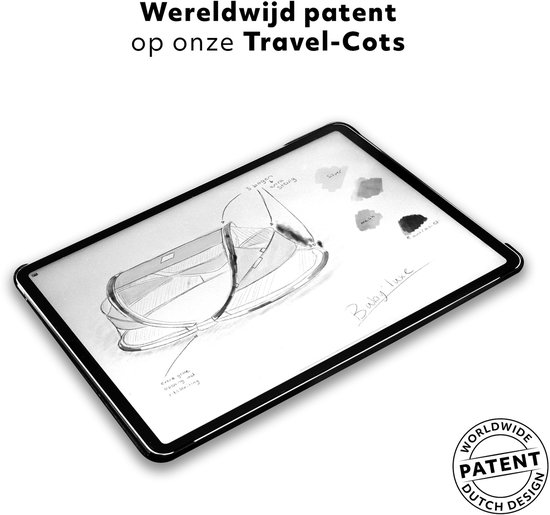 Deryan Baby Luxe campingbedje in crème en zwart, met gaas en merklogo. Tekst: 'Wereldwijd patent op onze Travel-Cots'.
