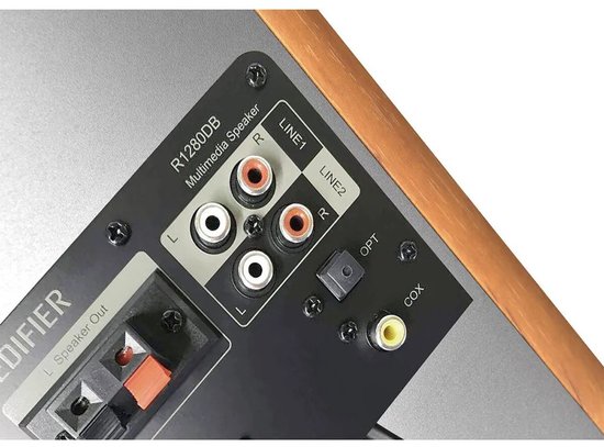 Achterkant van een Edifier R1280DB multimedia luidspreker met aansluitingen: R, L, Line 1, Line 2, OPT, COX.
