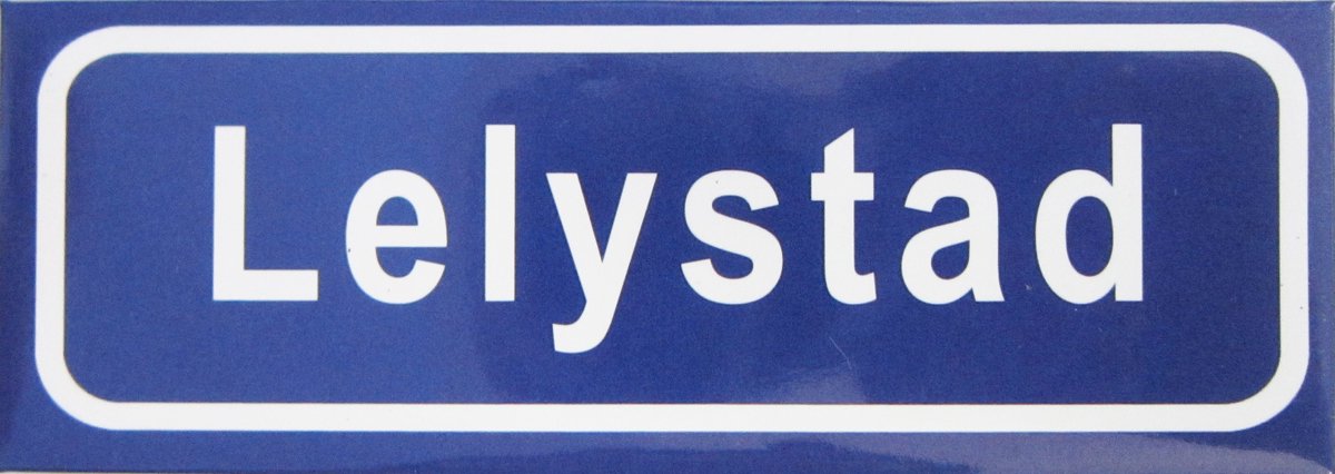Souv© - koelkast magneet - plaatsnaam bord - kombord - souvenir - koelkastmagneetje - relatiegeschenk Lelystad