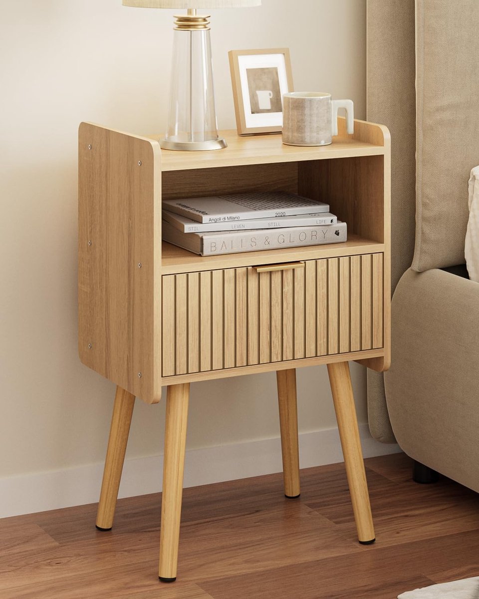 Famanu Modern houten nachtkastje met opbergruimte en lade, ideaal voor slaapkamer, woonkamer en kantoor, eiken kleur