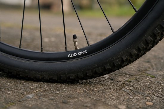 Fiets Binnenband 16" - ADD ONE - Frans Ventiel - Geschikt voor 1.50 t/m 2.00 - ETRTO 40‑305 tot 54‑305 van Fiets. — afbeelding 2