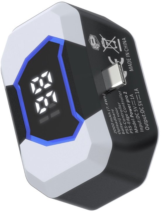 Zwarte en witte mini powerbank met blauwe accenten en een digitaal display '88'. Gemaakt in China.