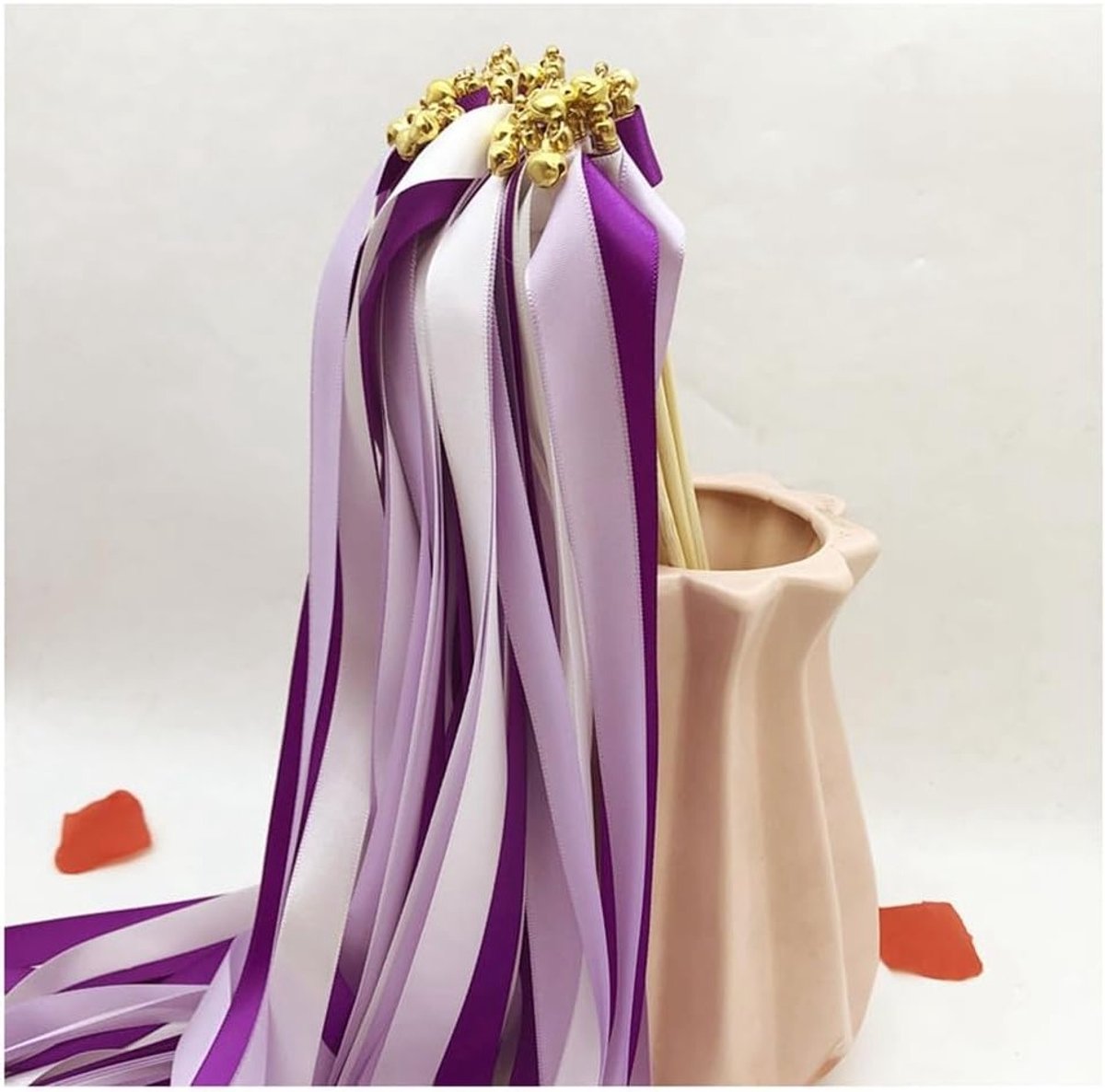 10 Stuks Bruiloftsgarlands met Klokken en Ribbons - Magische Tovenaarsstokken voor Feestjes en Verjaardagen - Paarse Zijden Tovenaarsstokken