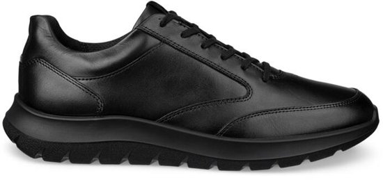 Zwarte ECCO veterschoen, deels met geprint leer en met een dikke zwarte zool.