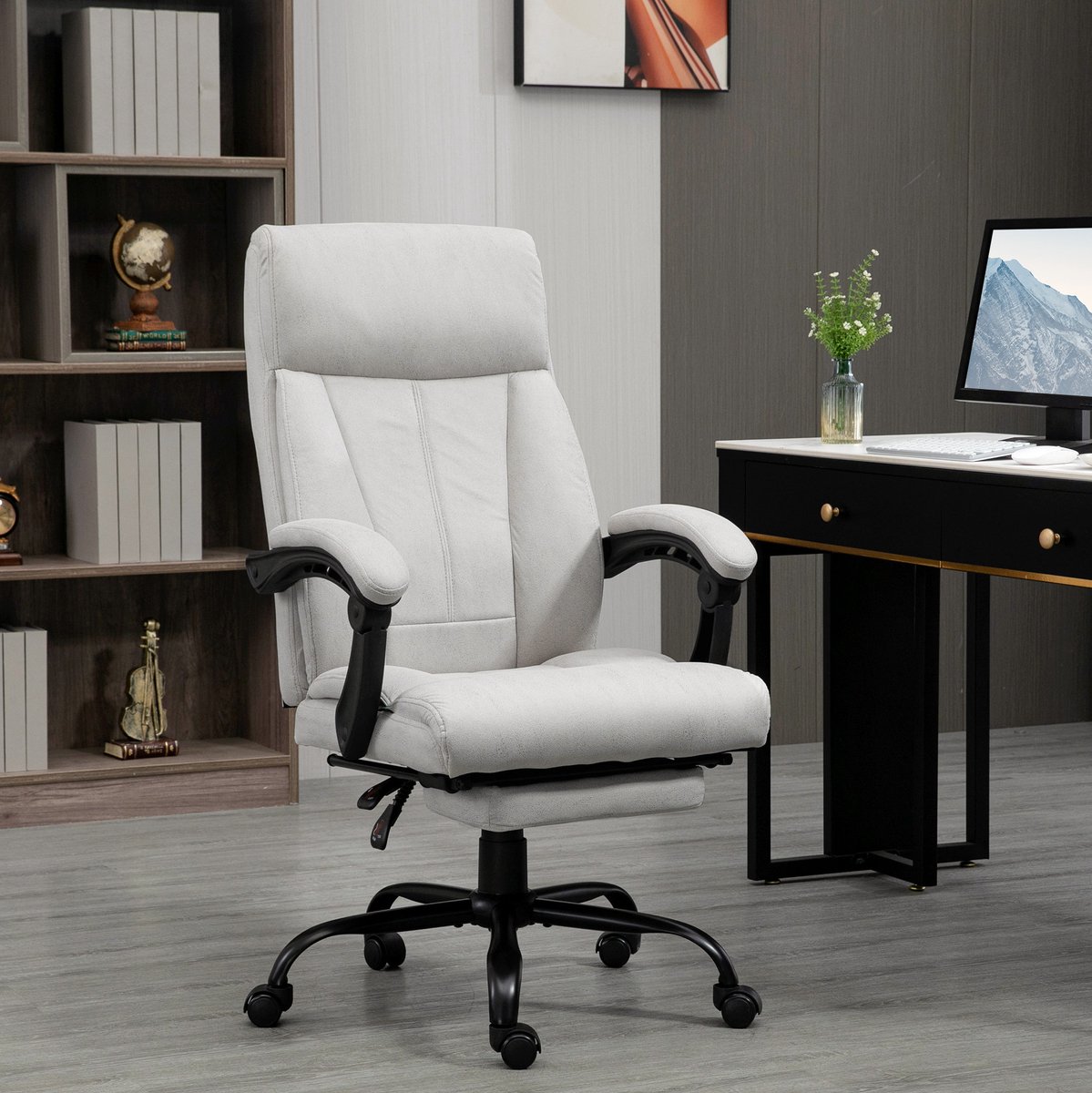 MEUNIQ bureaustoel met massagefunctie en voetsteun, ergonomische directiestoel met 155° kantelbare rugleuning, verstelbare zithoogte en armleuningen, lichtgrijs