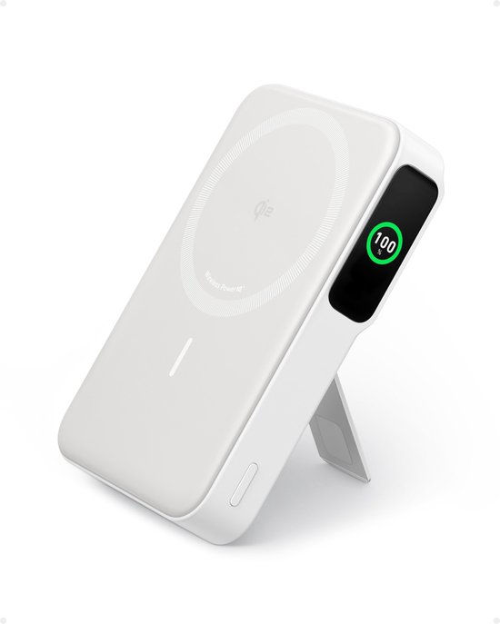 Witte Anker MagGo powerbank met uitklapbare standaard, met 'Wireless PowerIQ' cirkelvormig logo.