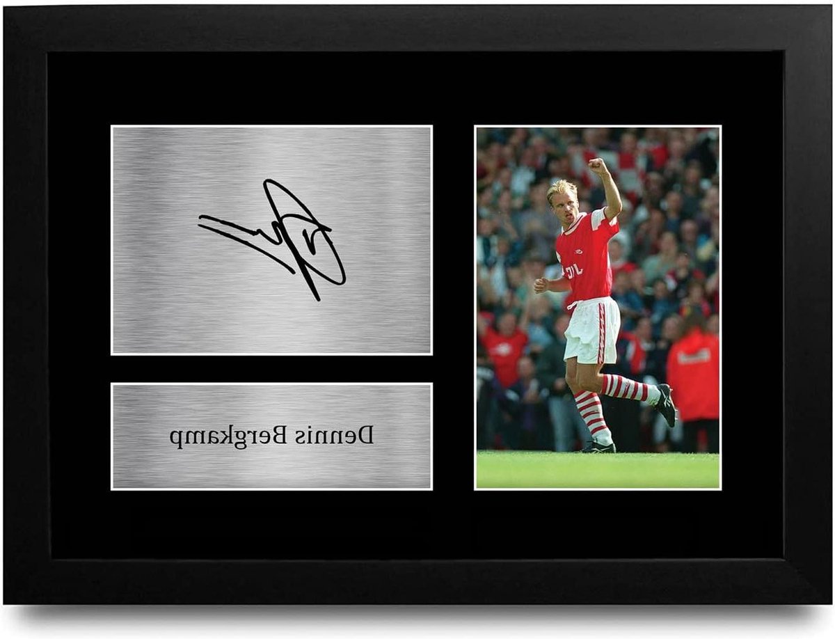 Gesigneerde Foto - Voetbal Memorabilia - Fan Cadeau - Geprint Replica - A4 Formaat - Zwart Ingelijst