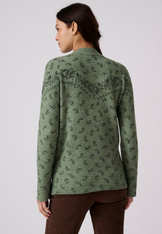 Achterkant groene trui met paisleypint en hoge hals, gedragen door een model.