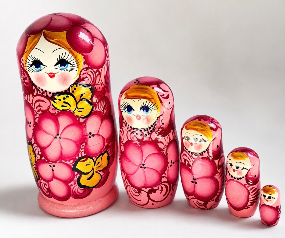 Houten Matroesjka poppen, Russische,babushka, 15,50 cm hoog 5 delig handbeschilderd blauw