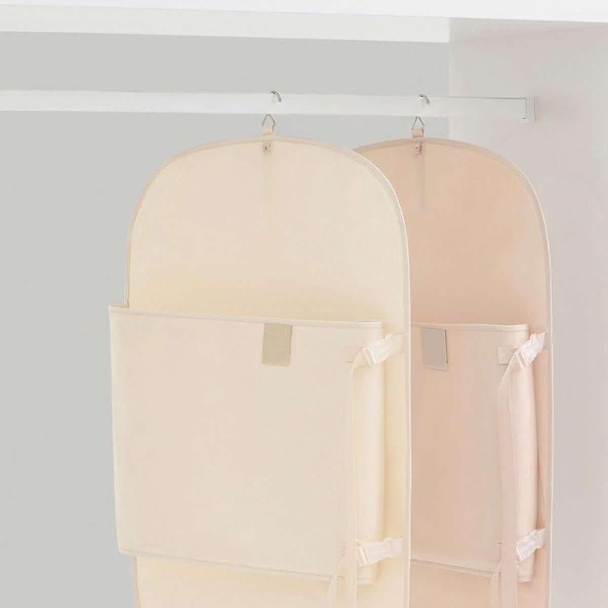 KZQ Hangende Kledingorganizer Tas - Met verstelbare schouderband voor ruimtebesparing - Geschikt voor jassen, donsjassen en overhemden - Ideaal voor thuis, studentenkamers en kledingkasten - Set van 2
