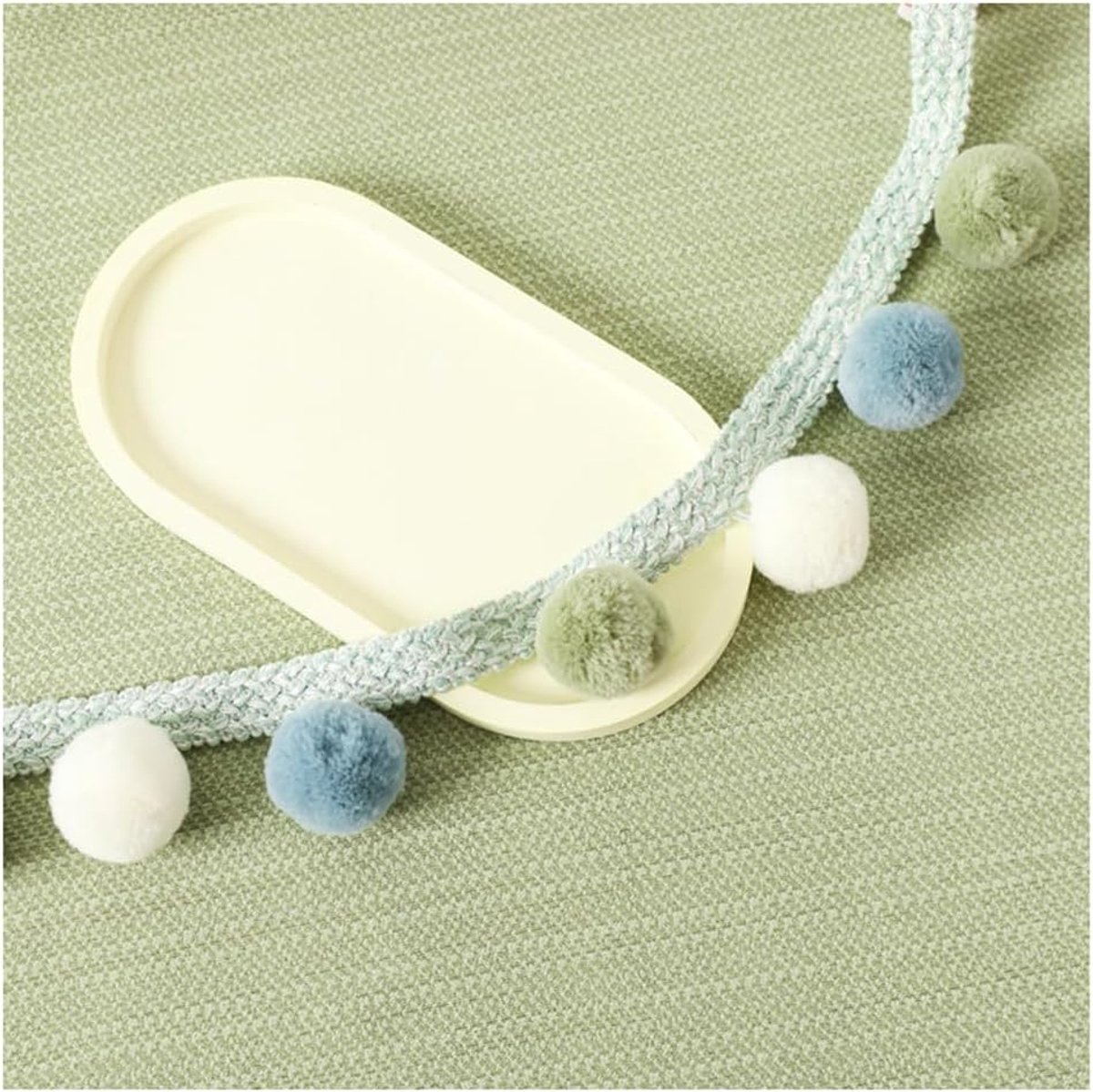 decoratief lint, pompons, boord om te naaien, pompons, franjes, sierband, pomponboord, pomponband, ballen, franjelint voor doe-het-zelf knutselen, kostuums, kleding, gordijn