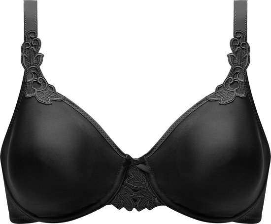 Soutien-gorge corbeille noir avec finition dentelle sur les bretelles et le bord des bonnets. Petit nœud au centre.