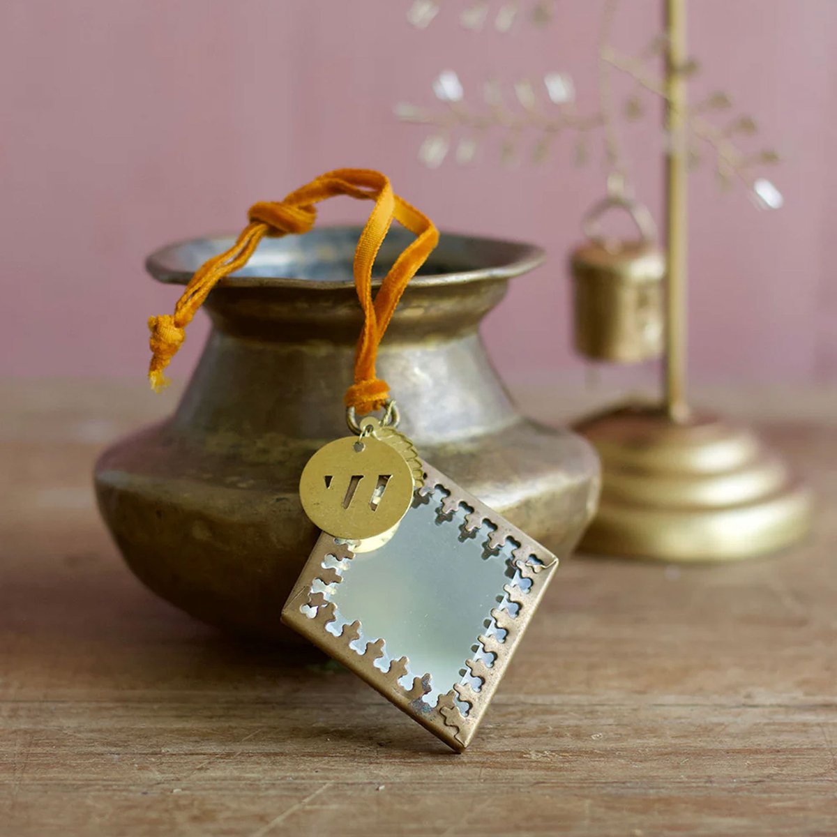 Spiegel Hanger Ruit - Ruit Spiegel Ornament - De Weldaad Authentic Interior - 7,5 x 7 cm - Spiegel ornament