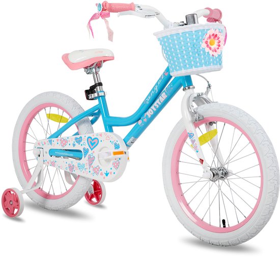 Blauwe kinderfiets met zijwieltjes, roze velgen, mandje met bloem en hartjespatroon.