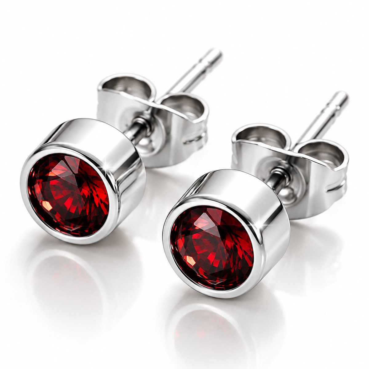 Maevi® Geboortesteen Oorbellen - Maand: Juni - Kleur: Zilver - Hoge Kwaliteit - Oorknopjes / Oorbel - Geboorte Steen / Birth Stone Earrings - Roestvrijstaal / RVS / Stainless Steel - Verkleurt Niet - Incl. Luxe Verpakking