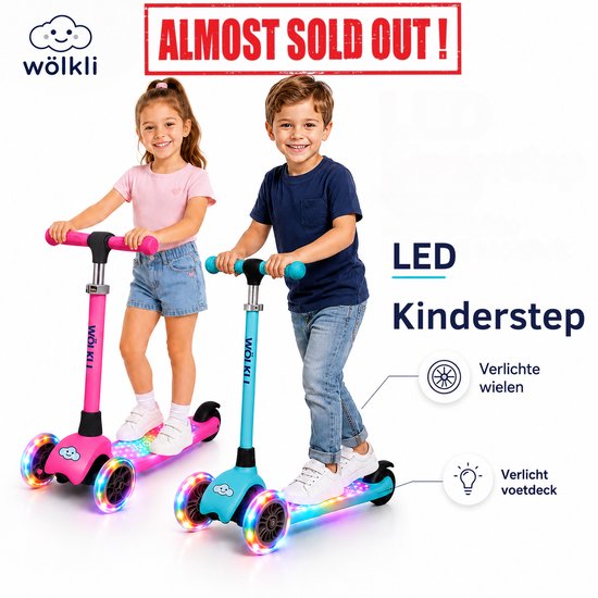 Blauwe en roze kinderstep met LED-verlichting in de wielen en op het voetdek. Verstelbaar stuur.