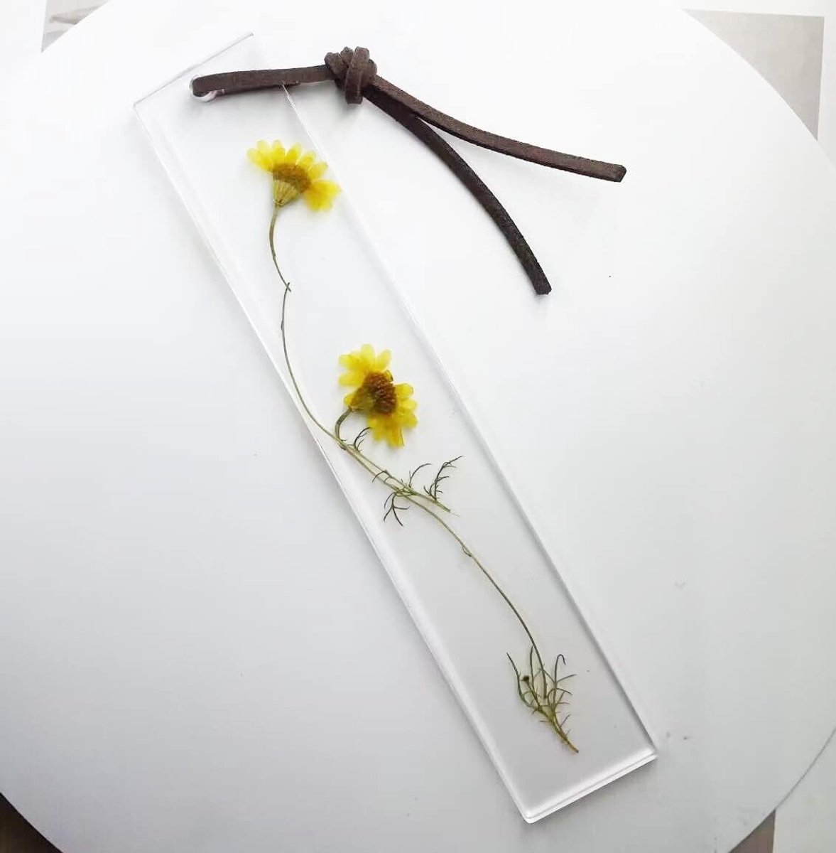 Drogen Bloemen Epoxy Boekenlegger van Hars - Transparante Acrylaat Boekenlegger voor Lezers, Studenten en Docenten met Grote Bladeren en Uniek Ontwerp