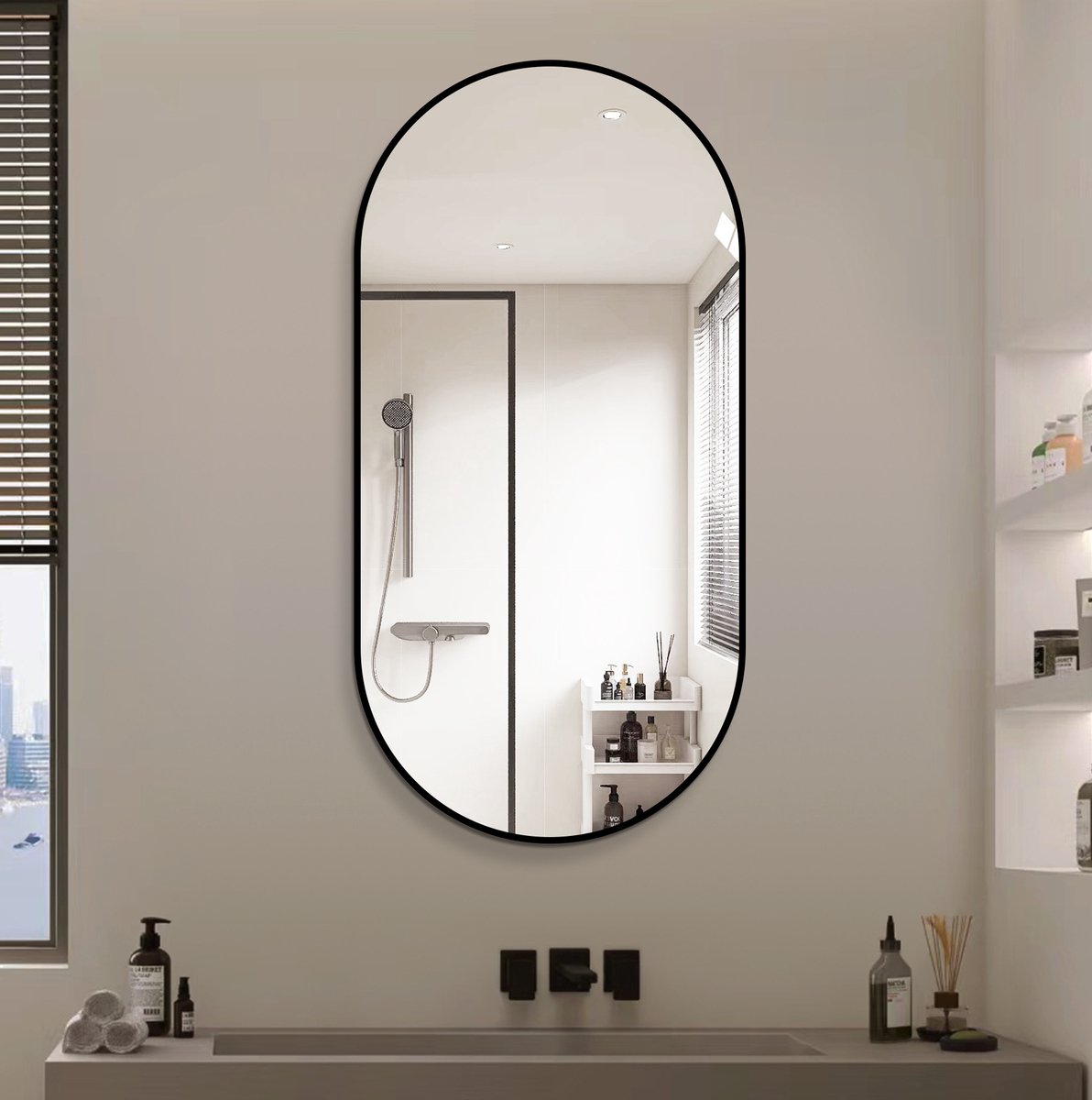 Spiegel Wandspiegel 60 x 120 cm - Boogvormig Design - Aluminium Lijst - Zwart - Badkamer en Hal