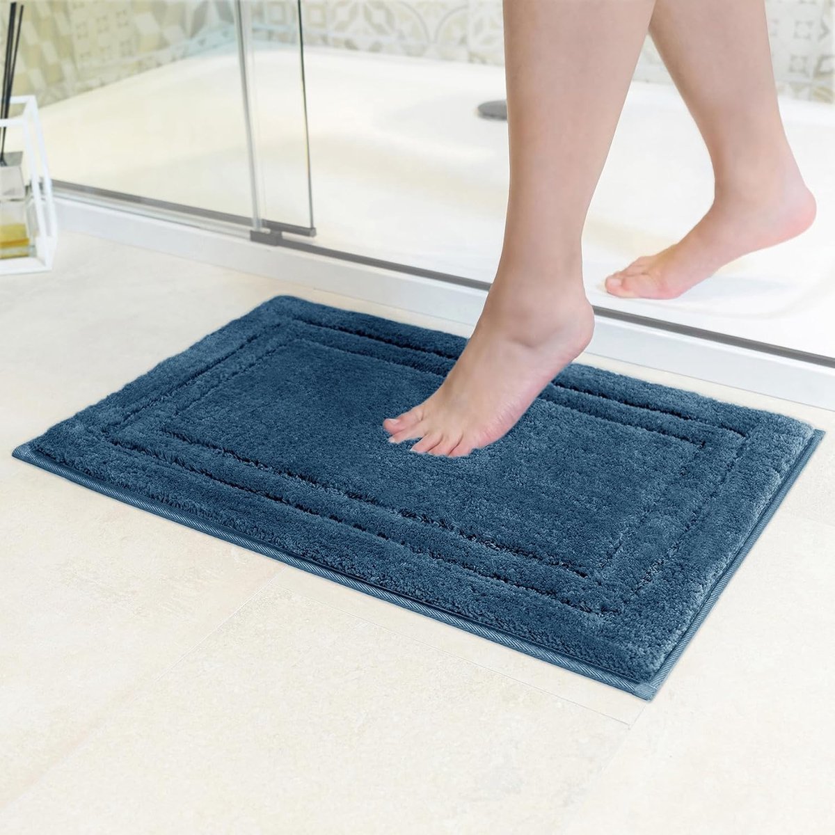 Badmat Anti-Slip | Super absorberend en machinewasbaar | Te combineren als badmat set | Voor de badkamer, douche, bad of als WC mat | Royal Blue - 40x60 cm